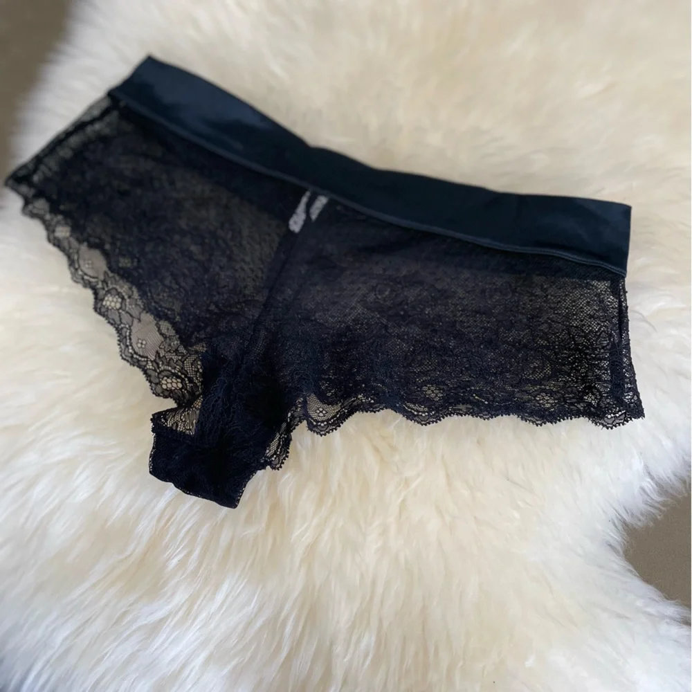 Gap Body Love Black Lace with Satin Waistband Buttons Tanga Boyshort Size S